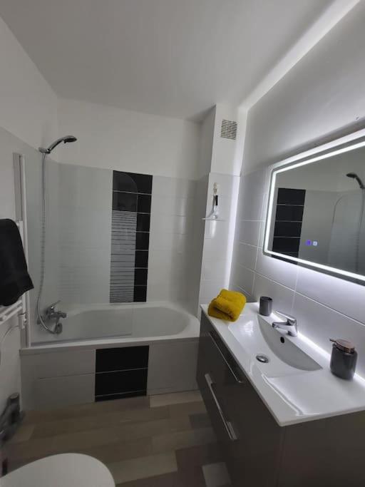 Studio "La Parenthese", A 50 Metres De La Plage Saint-Quay-Portrieux Ngoại thất bức ảnh